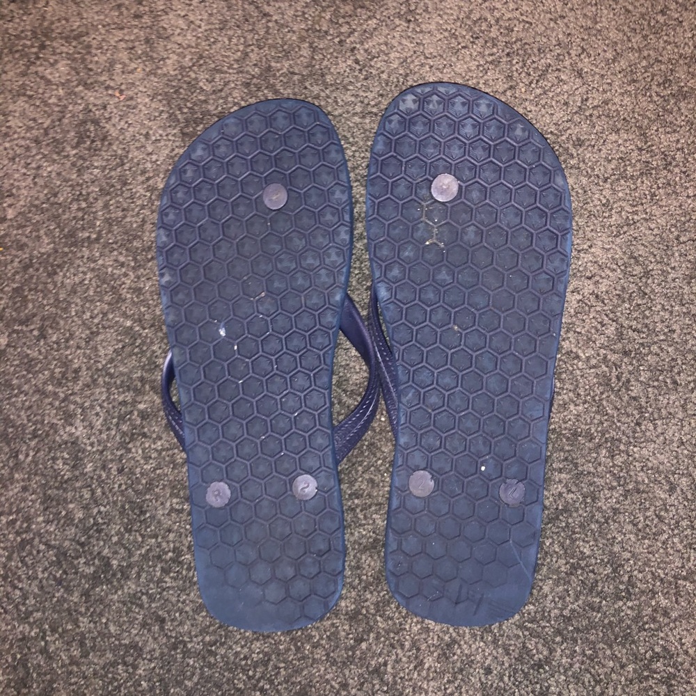 Groove Flip-Flop - Picture 2 of 2